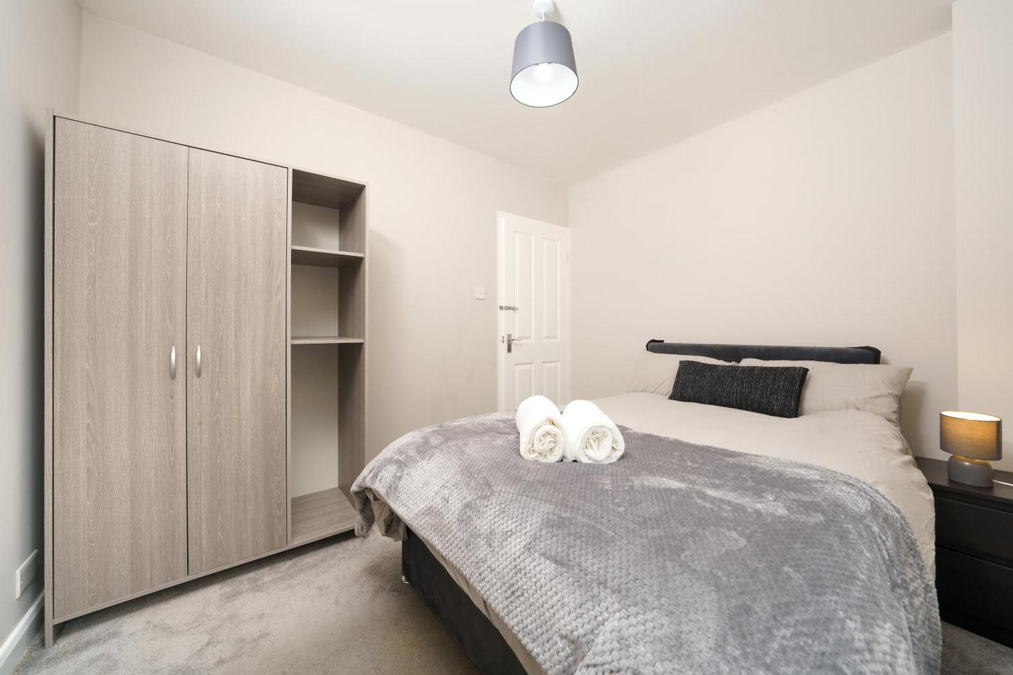 Ferienwohnung Cozy 2-Bed Garden Flat, With Free Private Parking, Wembley London Exterior foto
